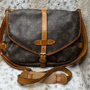Louis Vuitton Saumur 30 Monogram Shoulder Bag